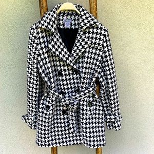 Off Limits - Houndstooth Boucle Double Breast Coat